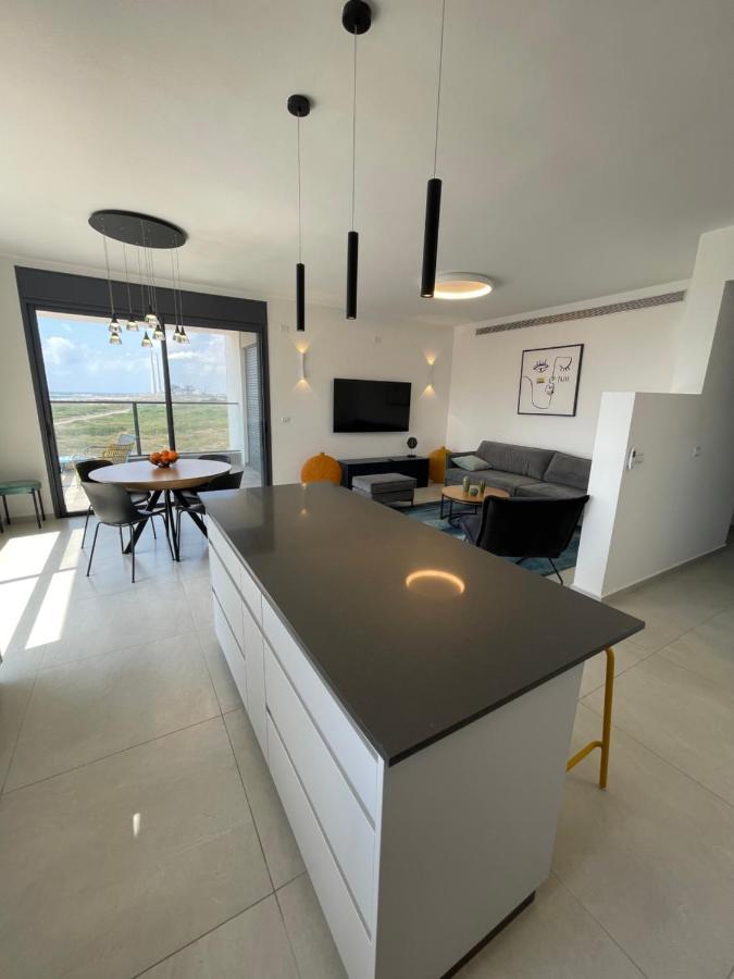 #דירת יוקרה על הים Sunset Beach Apartment# Givat Olga Eksteriør bilde